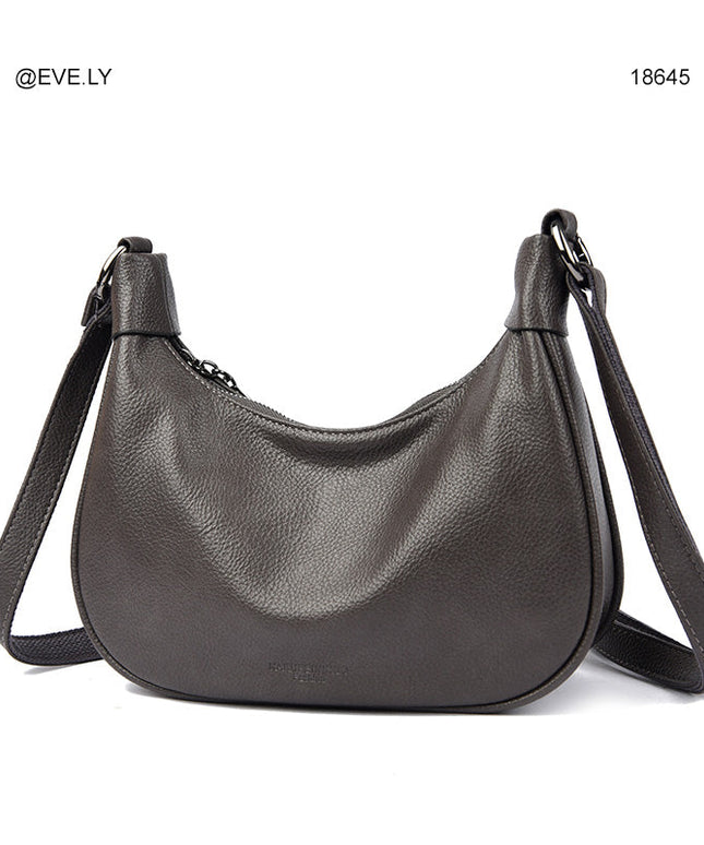 مَيْلــة | حقيبة كتف جلد