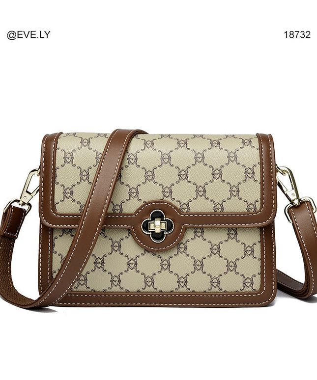 نَقشــة | حقيبة كتف جلد