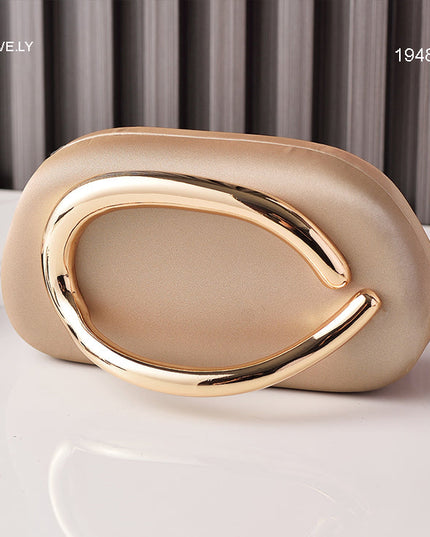 سيري | حقيبة السهرة الترندي