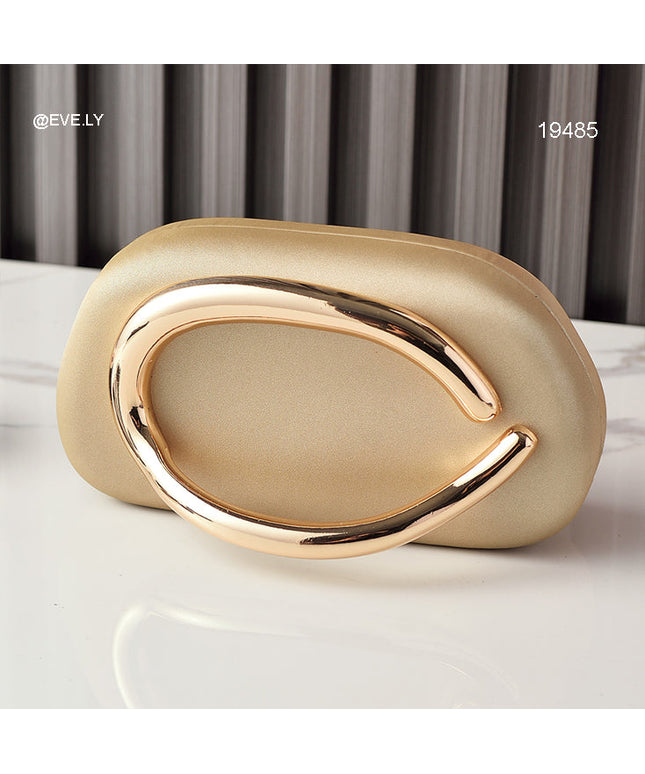 سيري | حقيبة السهرة الترندي